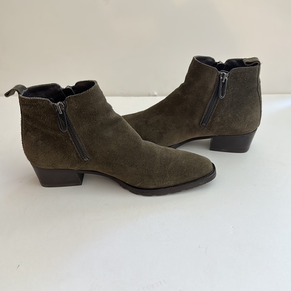 Aquatalia green suede 2 zip ankle boots - Picture 5 of 7